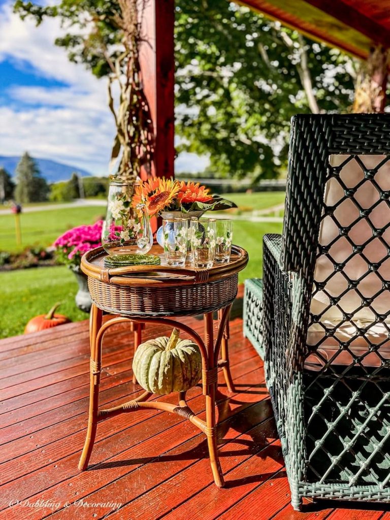 7 Ways to Add Autumn Spirit to Your Front Porch this Fall