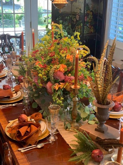 Easy Ideas to Use Feathers for Thanksgiving Decor - Robyn's French Nest