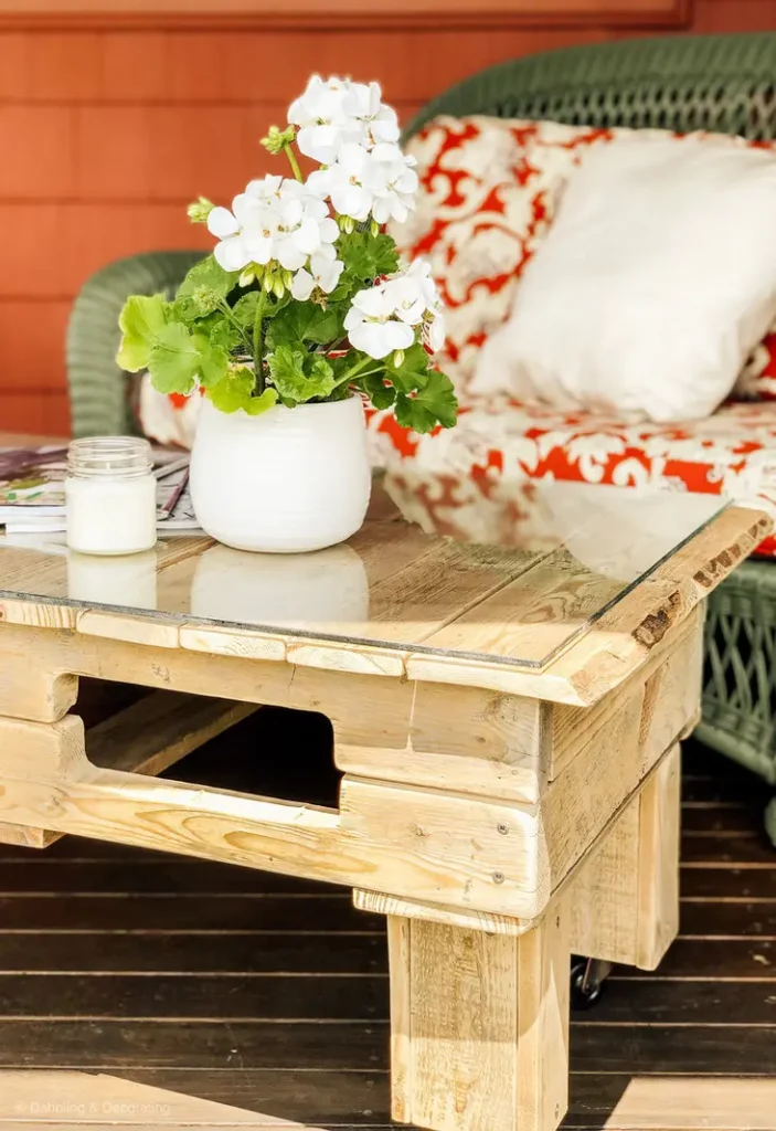 How to DIY A Mobile Pallet Coffee Table