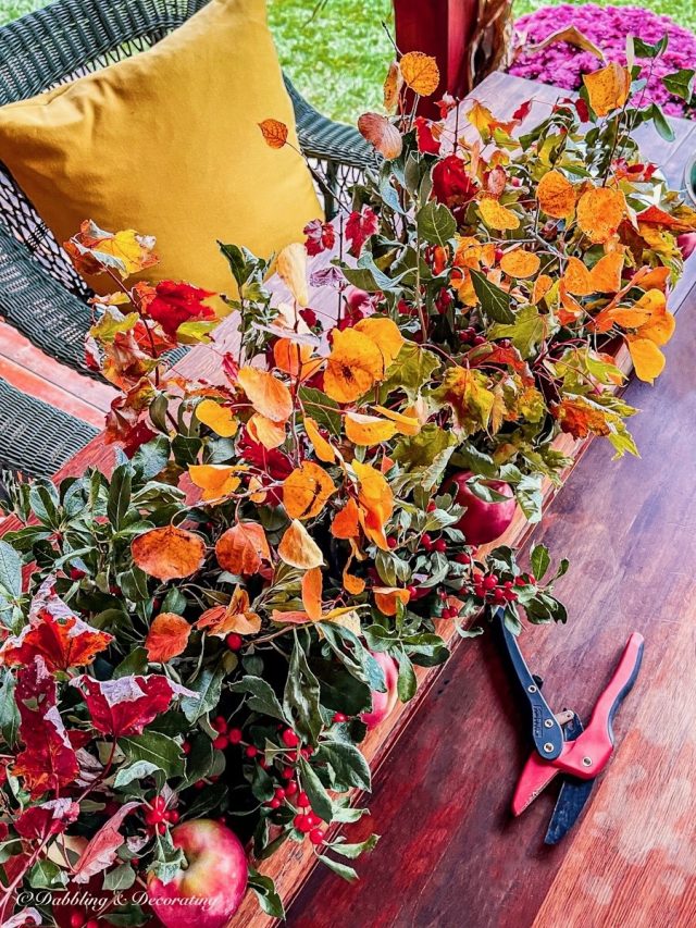 How to Create a Vintage Fall Centerpiece in 5 Easy Steps