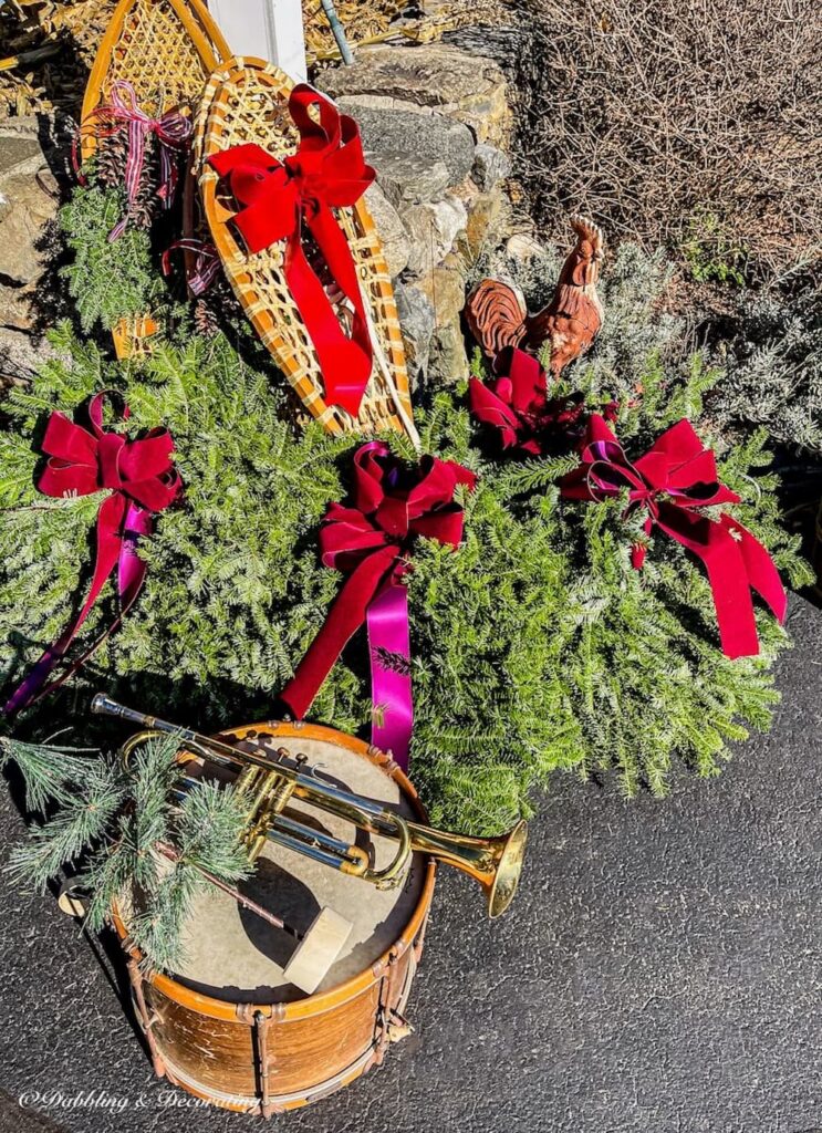 A Vintage Christmas Haul and 3 Holiday Wreaths