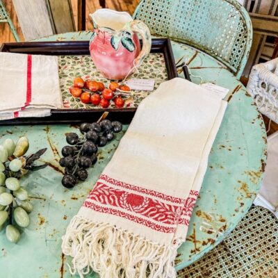 13+ Best Thrift Store Decor Ideas and Vintage Decorating