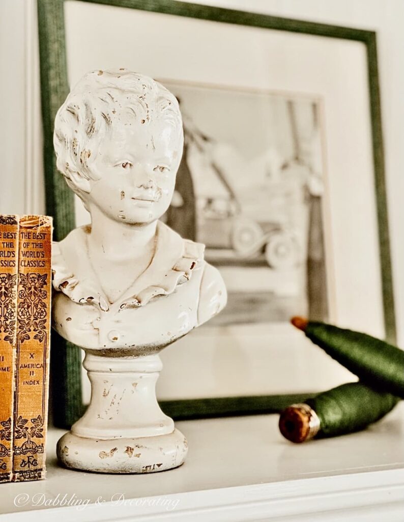 How to Decorate Bookshelves for a Vintage Christmas