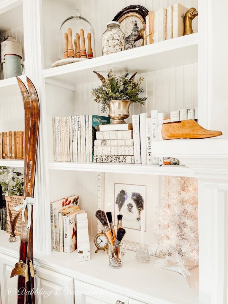 How to Decorate Bookshelves for a Vintage Christmas