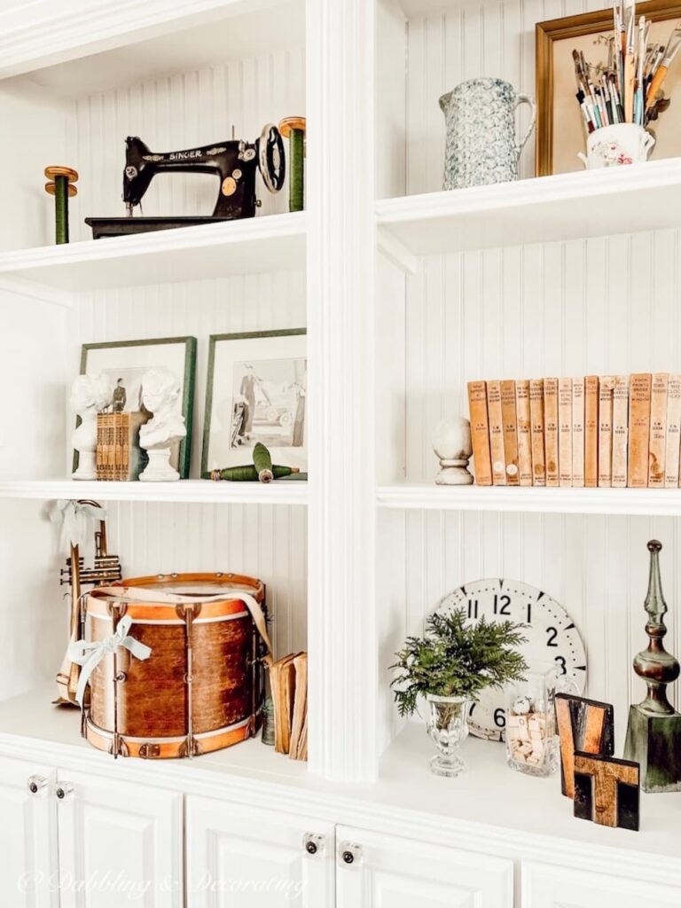 How to Decorate Bookshelves for a Vintage Christmas