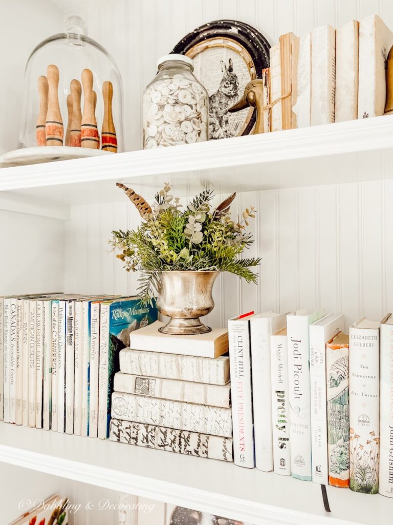 How to Decorate Bookshelves for a Vintage Christmas