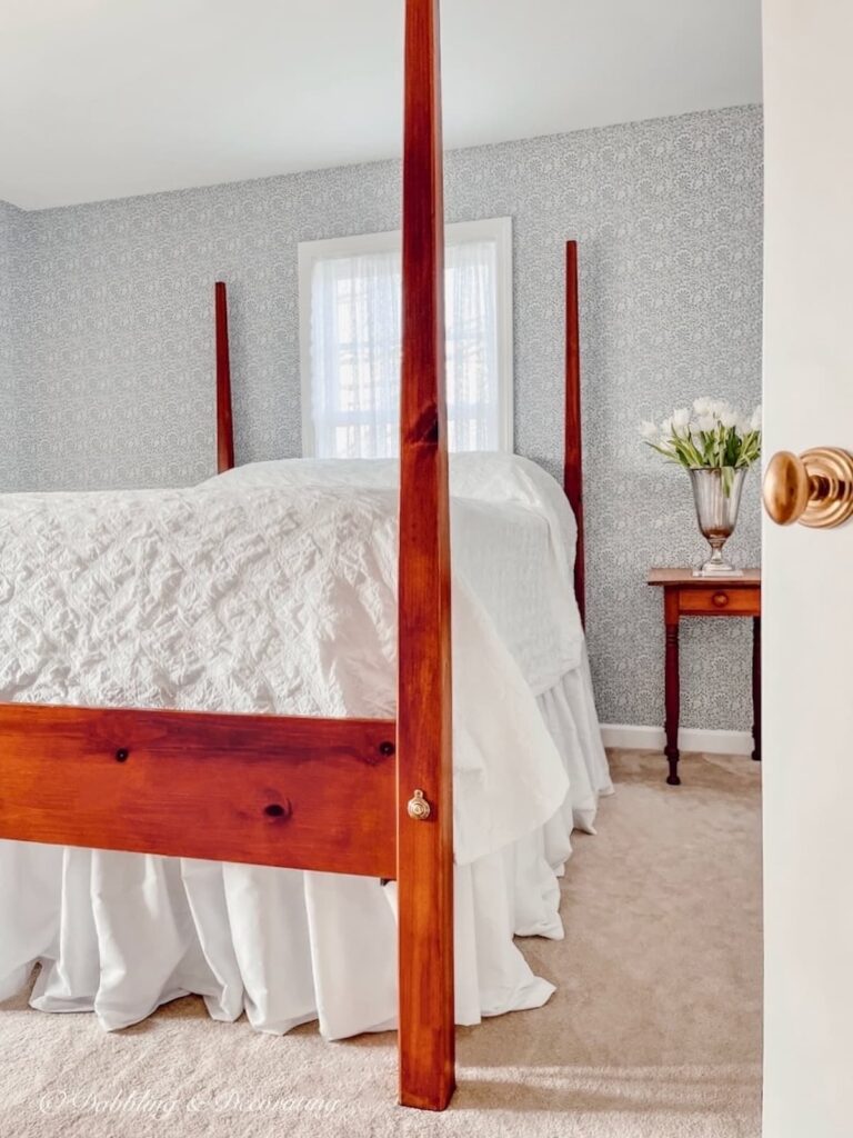 3 Wallpaper Bedroom Designs Emblematic of a Cozy Vermont Inn