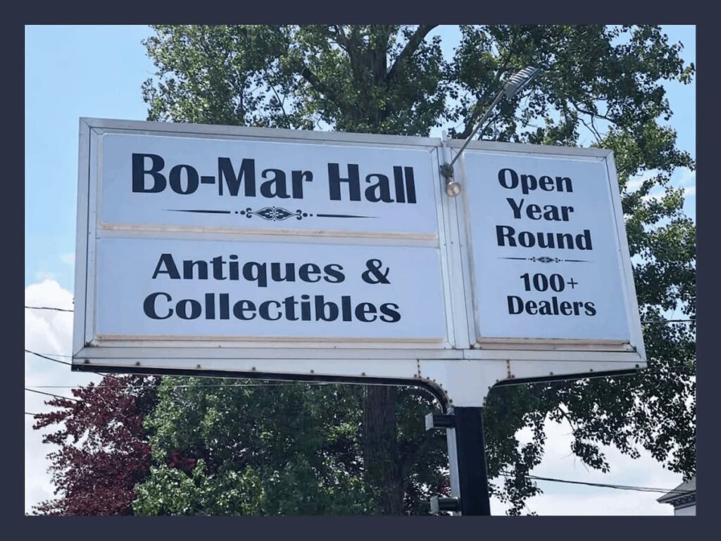 Bo-Mar Hall Antiques & Collectibles / Wells, Maine
