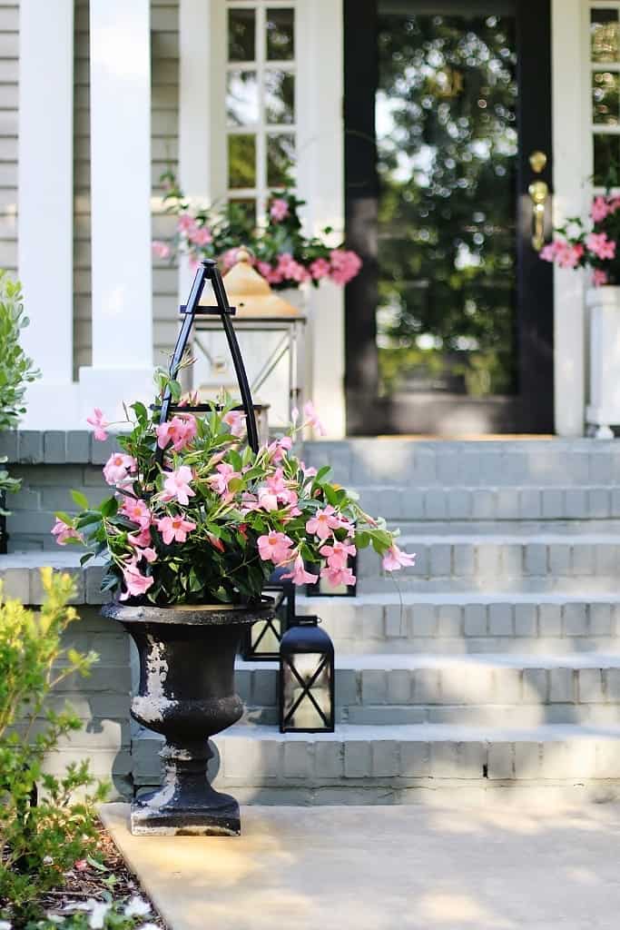 Obelisk on the porch