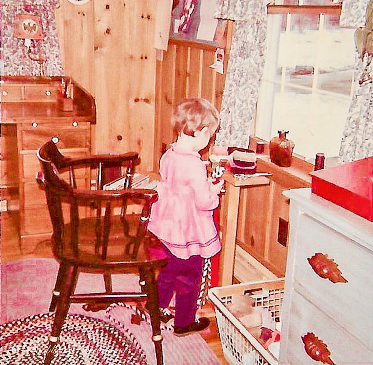 Family Keepsakes: A Braiding Rug Stand Story