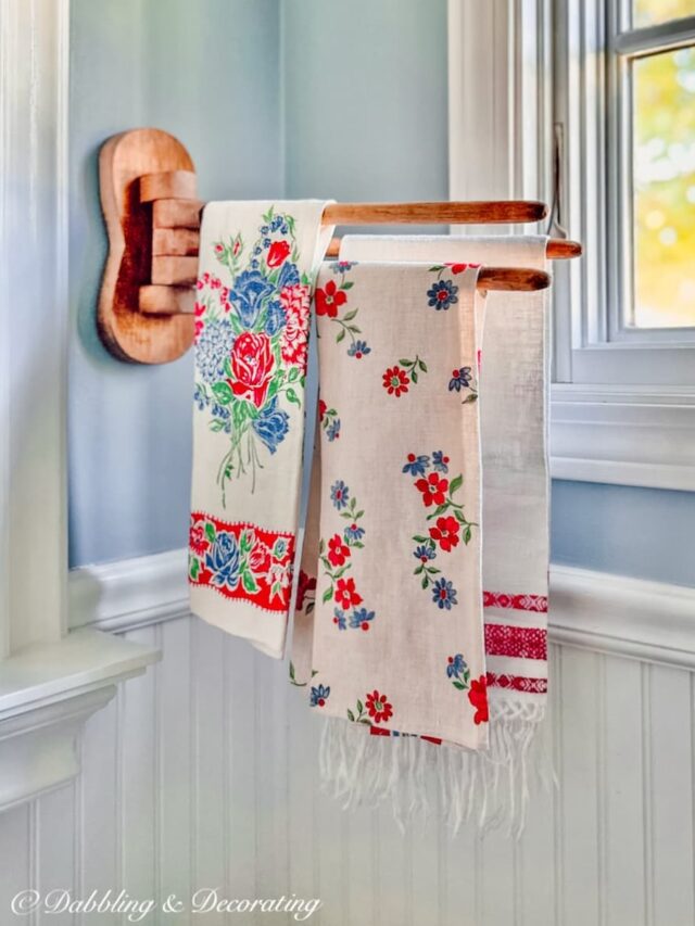 Vintage Bathroom Linens, great vintage home decor gifts.
