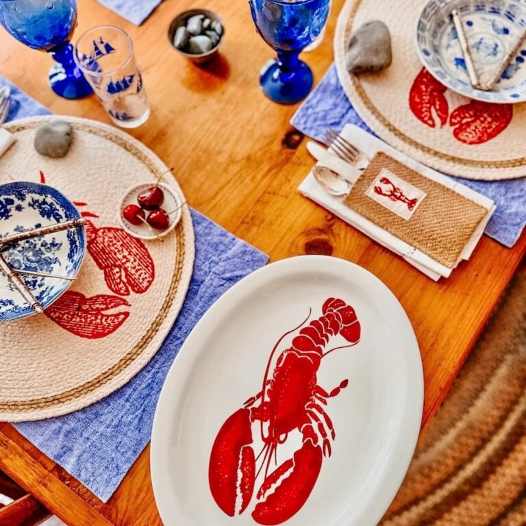 Entertain with Red, White, and Blue! Easy Summer Table Trimmings