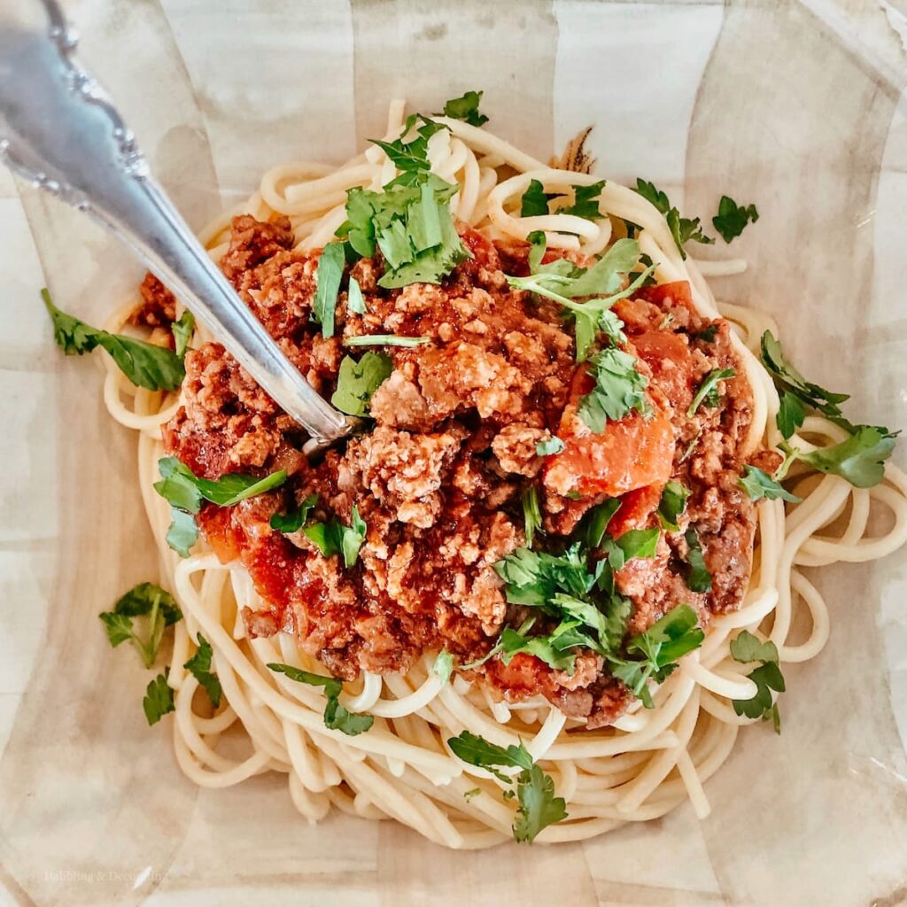 Easy and authentic pasta bolognese sauce recipe.