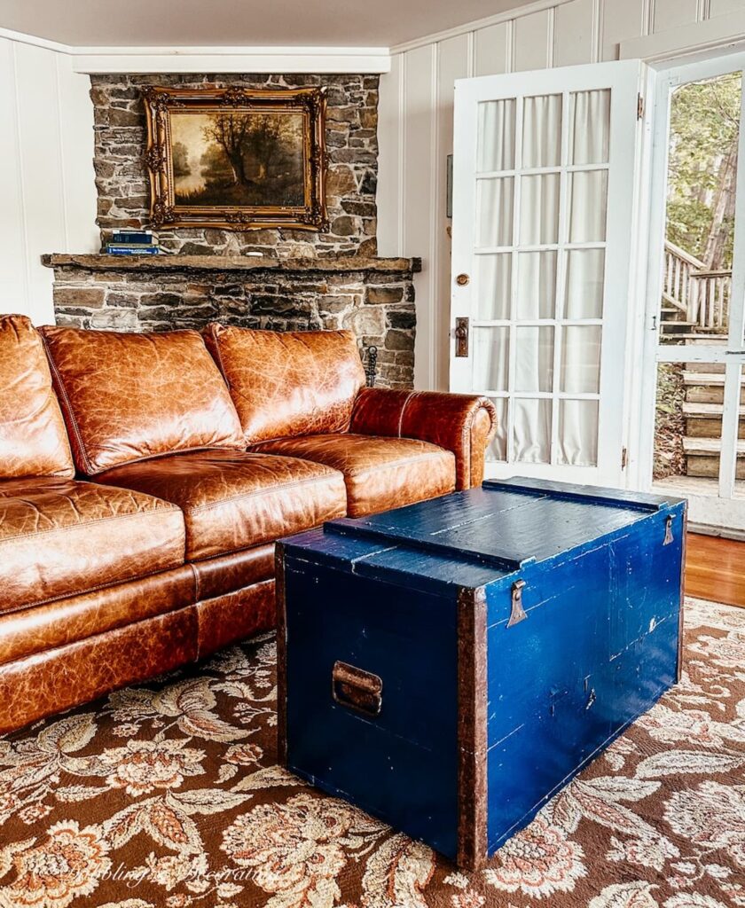 Cozy cottage living room