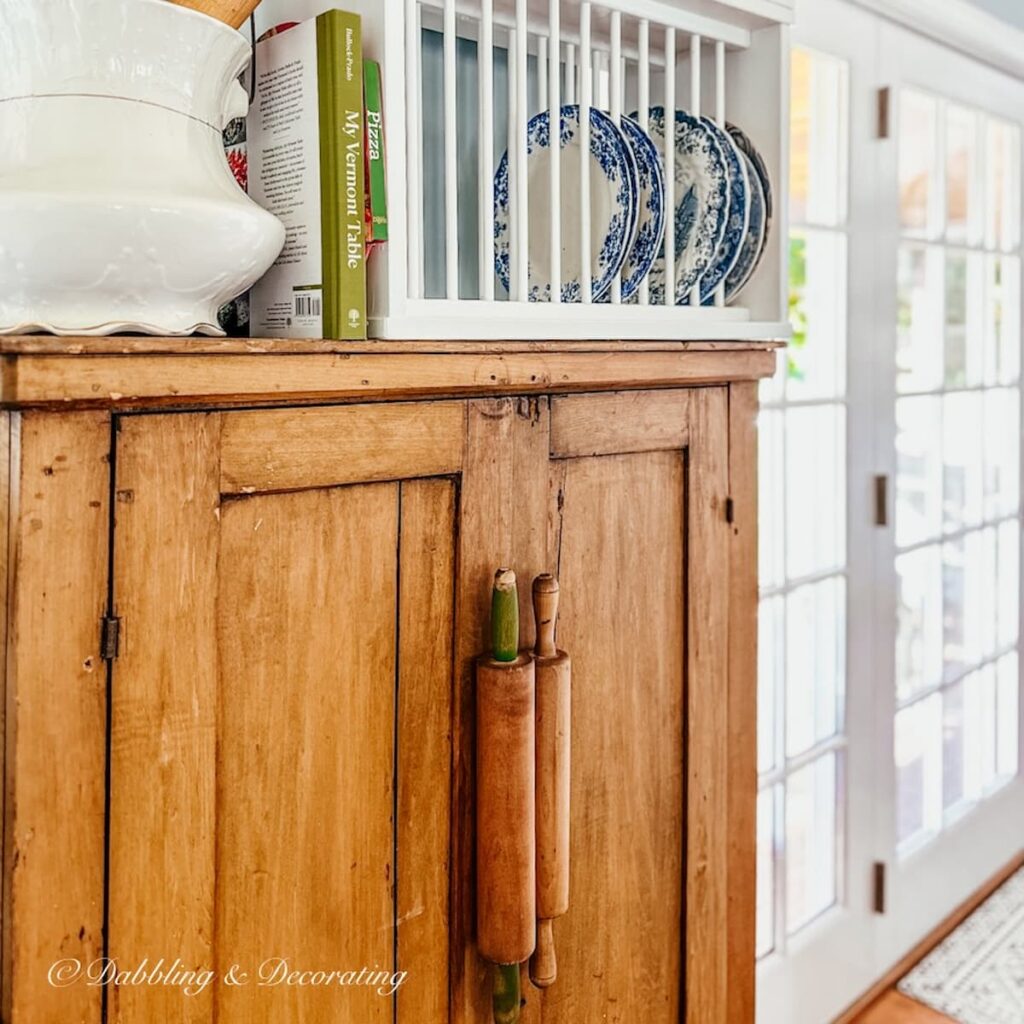 How to Use Rolling Pins as Bakers Pantry Door Handles