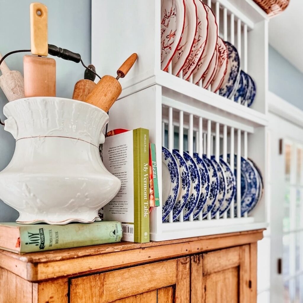 How to Use Rolling Pins as Bakers Pantry Door Handles