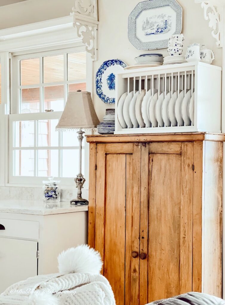 Bakers Pantry Hutch