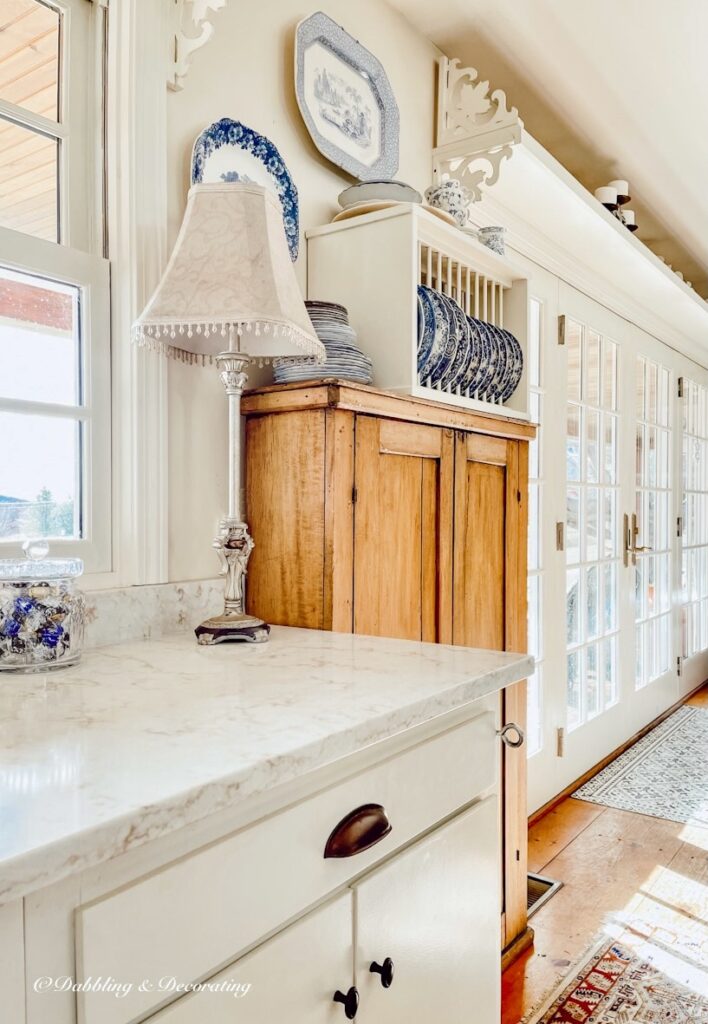 Bakers Pantry Hutch