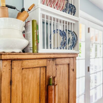 How to Use Rolling Pins as Pantry Door Handles