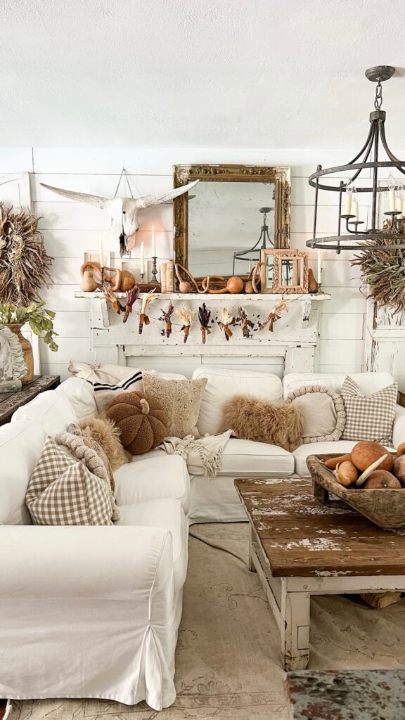 White Farmhouse Thanksgiving Decor