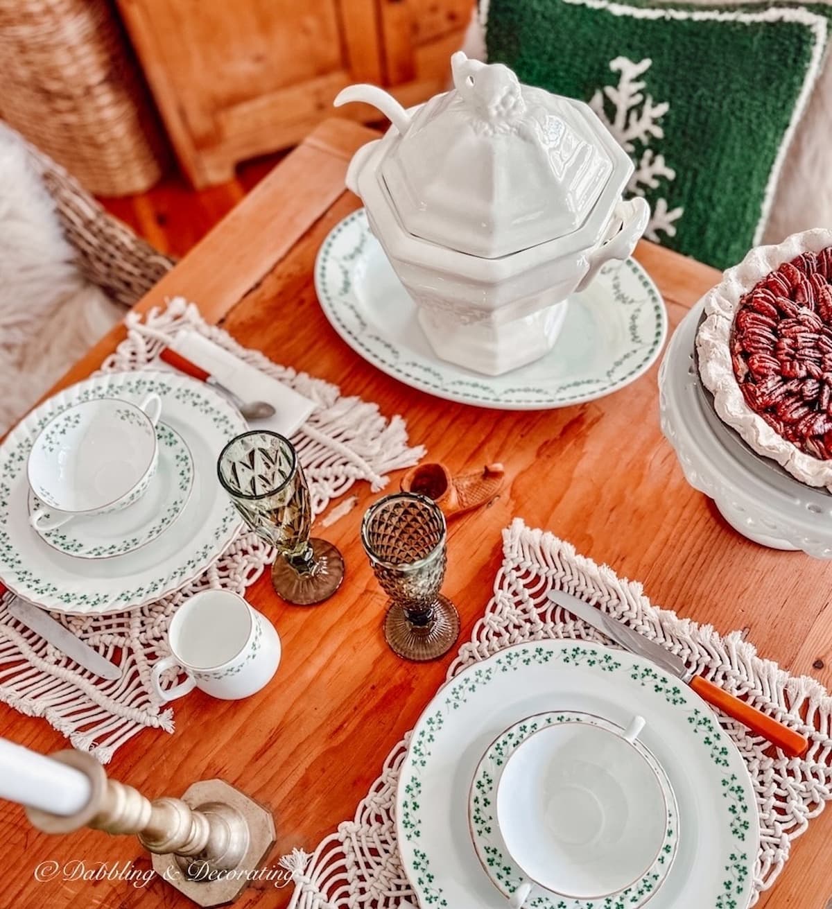 Royal Tara Table Setting for Saint Patrick's Day