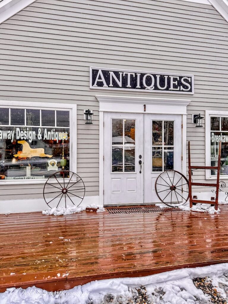 Breakaway Designs and Antiques Shop