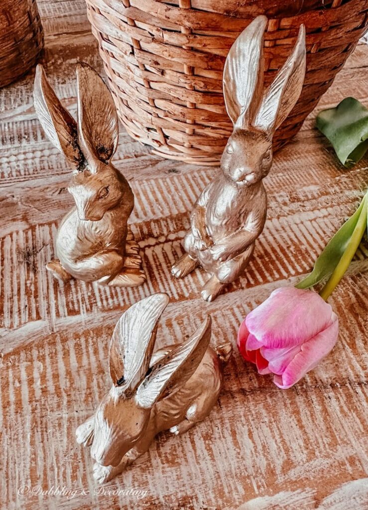 Easter bunny Figurines with Pink Tulip