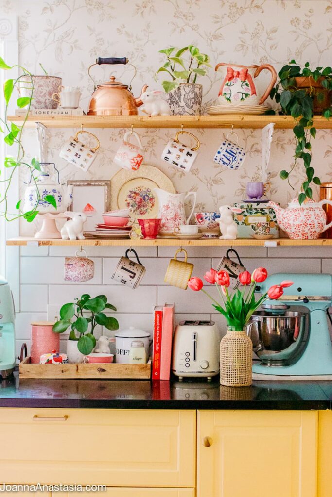 Fun and Colorful Spring Decor Ideas in 3 Easy Steps