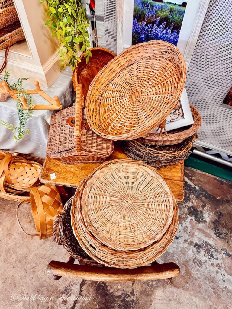 Dinner Baskets at Vintage Marketplace