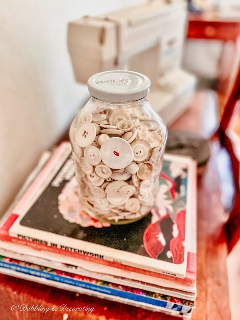 Vintage Buttons Winter White Decorating Ideas
