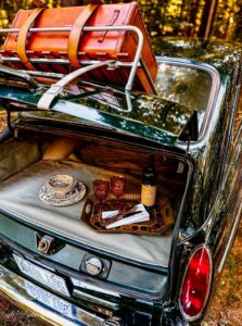 Vintage Car Picnic Inspiration: A Backyard Trunk Setup You’ll Want to ...