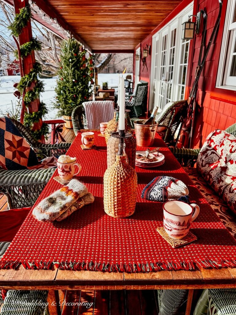 Après Ski Theme Party Vintage-Inspired Host ideas on Christmas porch.