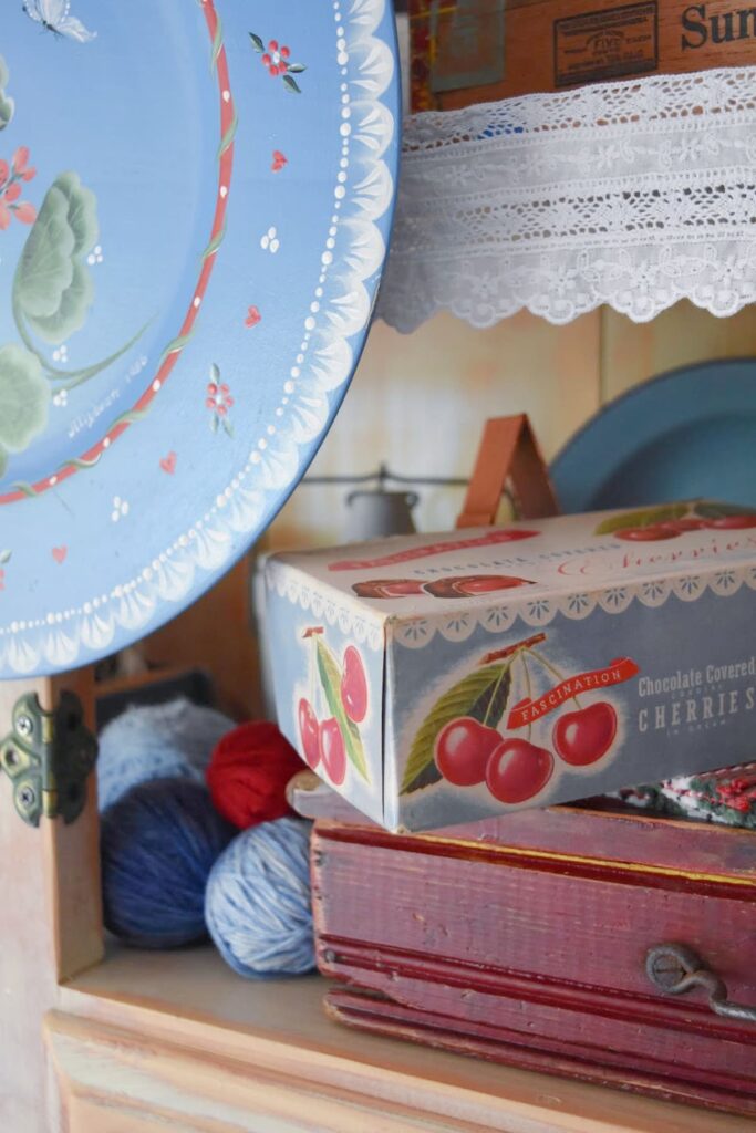 Sunny Summer Ideas for Mantel Decor with Thrifted Finds