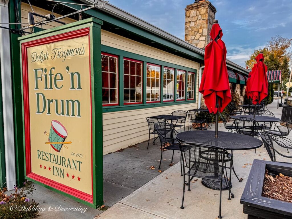 Fife 'n Drum restaurant in Kent, Connecticut.